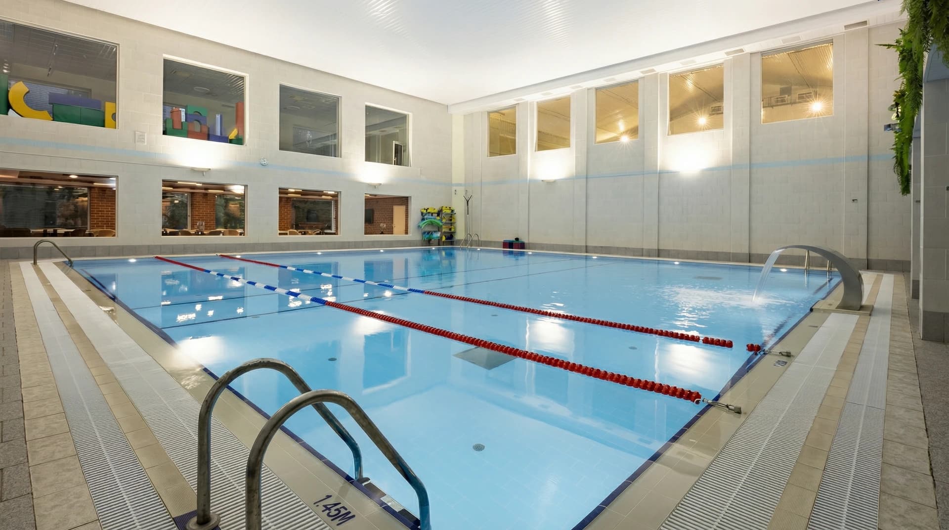 Оздоровительный бассейн 31°C